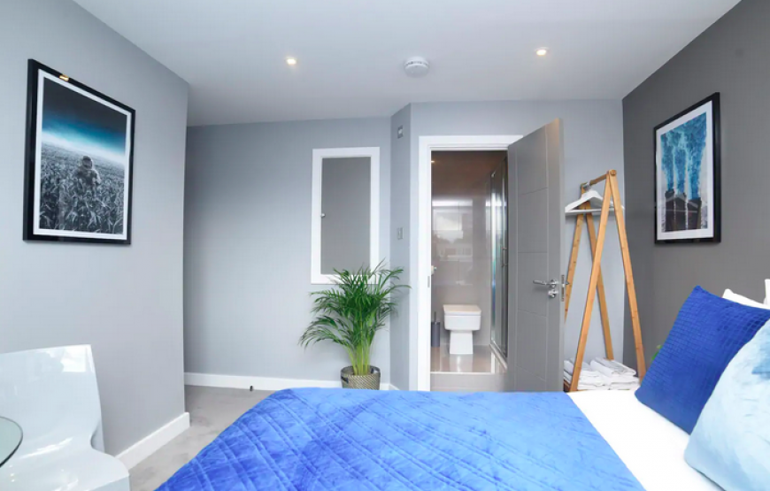 Big, Bright, Clean Room With Private Bathroom, Birmingham
